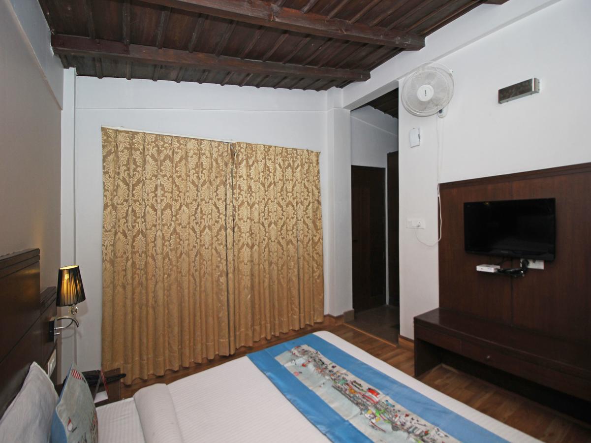 Hotel Oyo 6007 And Woods 2*